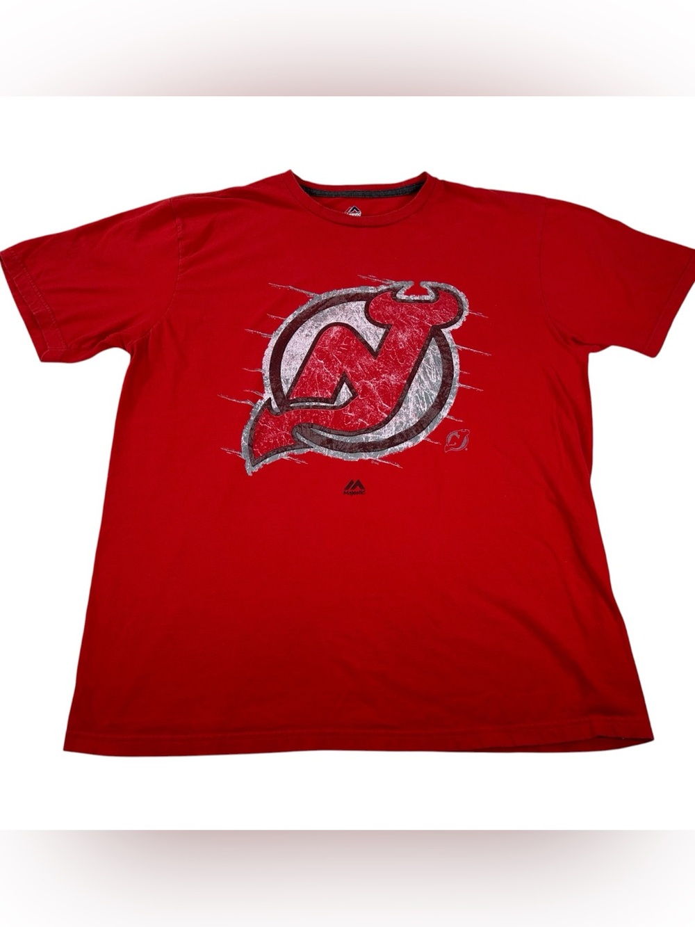 Majestic New Jersey Devils T-Shirt Men’s XL Red Distressed Big Logo NHL 2015